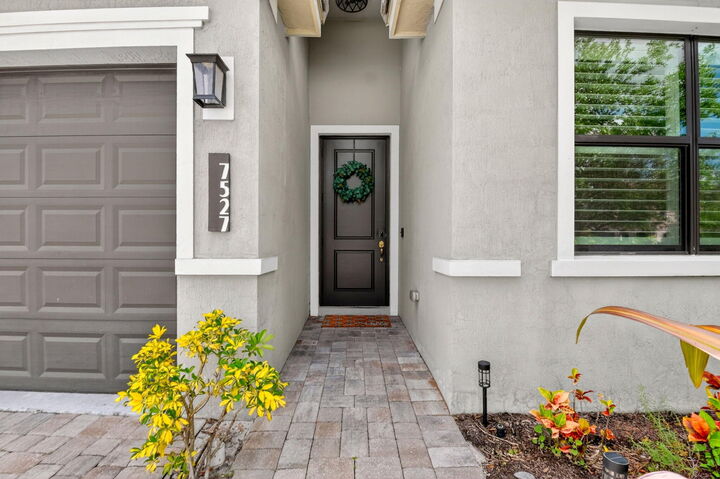 Property Photo:  7527 Moonrise Drive  FL 33467 