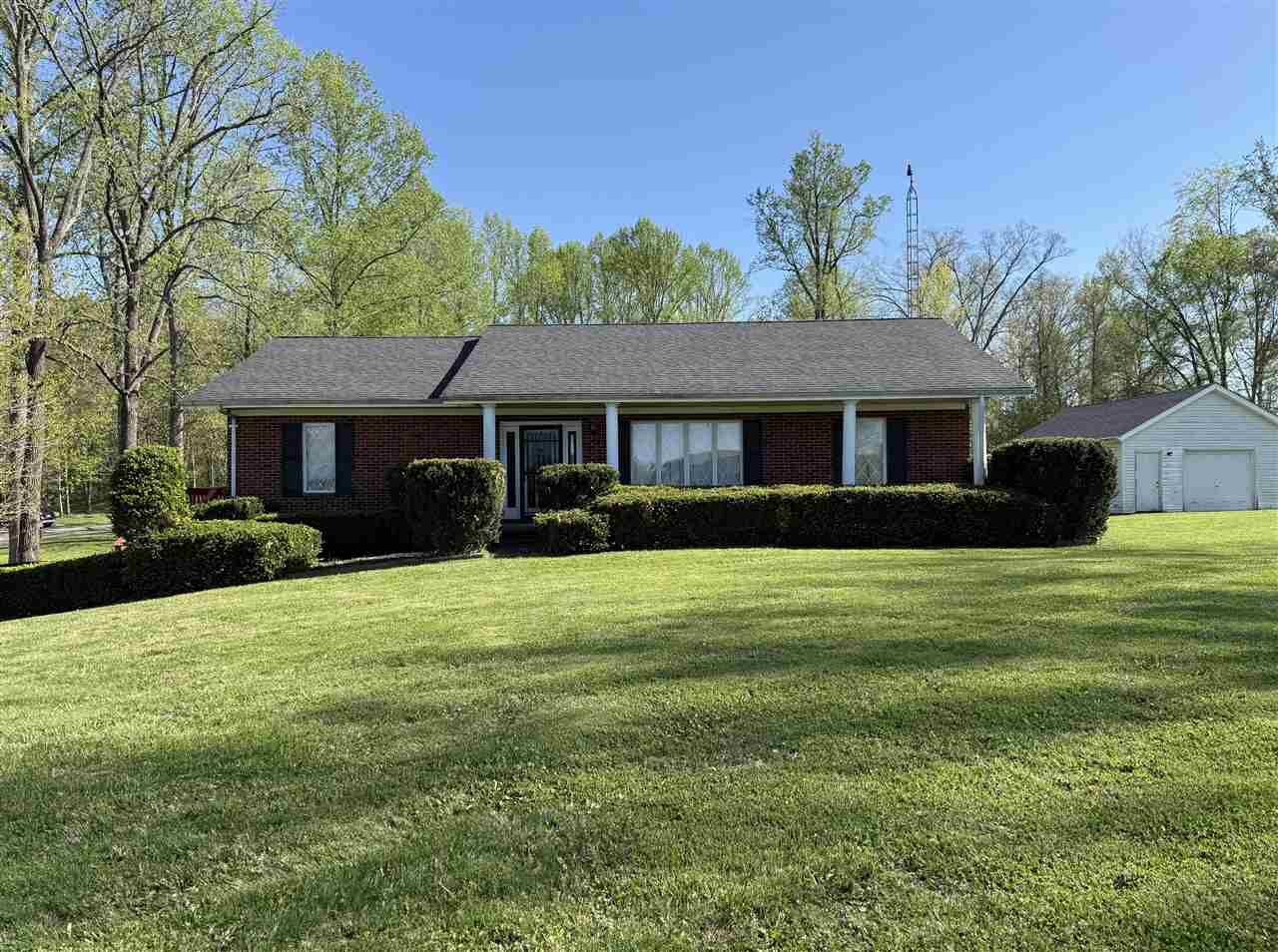 Property Photo:  435 S County Road 200 West  IN 47331 