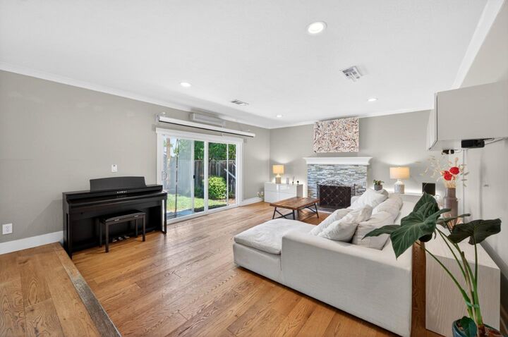 Property Photo:  2393 Stratford Drive  CA 95124 