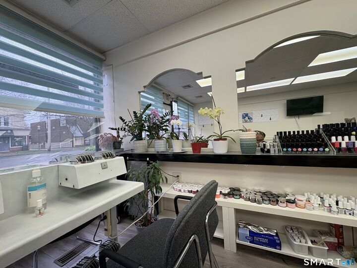 Property Photo:  2348 Whitney Avenue  CT 06518 