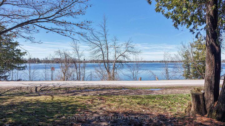 Photo de la propriété:  230 - 1 Lake Dalrymple Road 1  ON L0K 1W0 