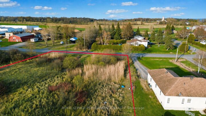 Property Photo: 6878 Richmond Road ON K0C 2E0