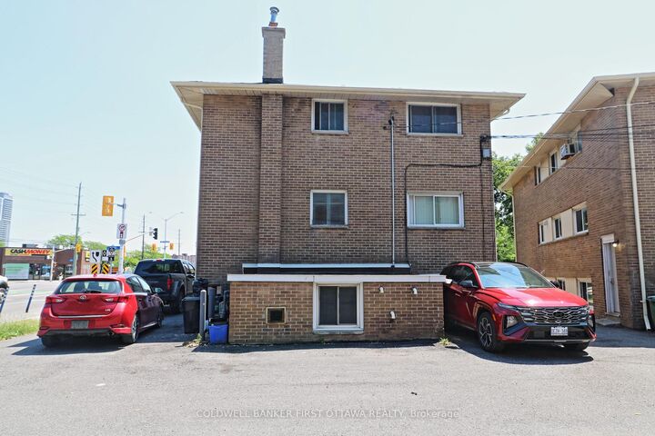Property Photo: 609 Donald Street ON K1K 1L3