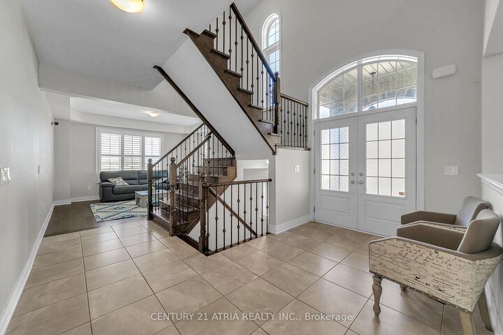 Property Photo:  147 Joe Dales Drive  ON L4P 3E9 