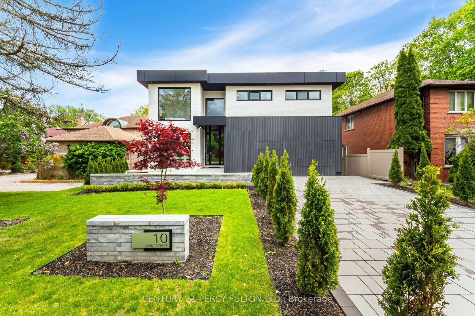 Photo de la propriété:  10 Haida Court  ON M1C 3L1 