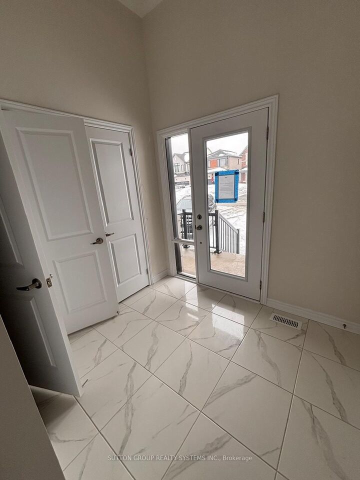 Property Photo: 14 Federica Crescent ON L9Z 0N5