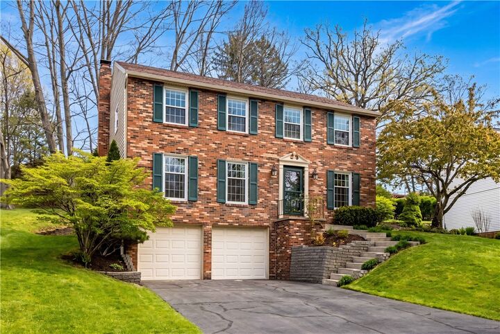 Property Photo:  117 Stilwell Ct  PA 15228 