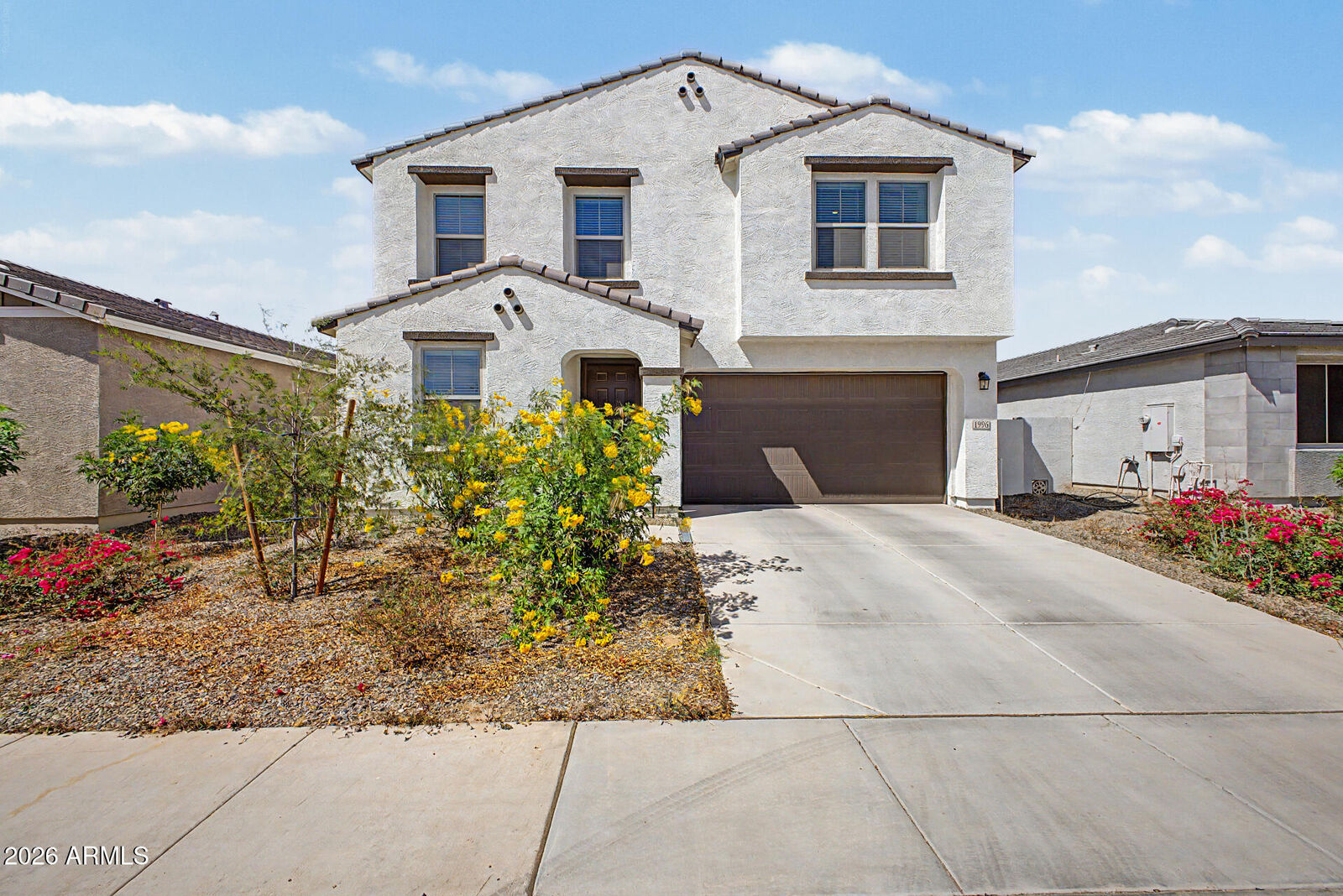 Property Photo:  1996 E Lariat Avenue  AZ 85140 