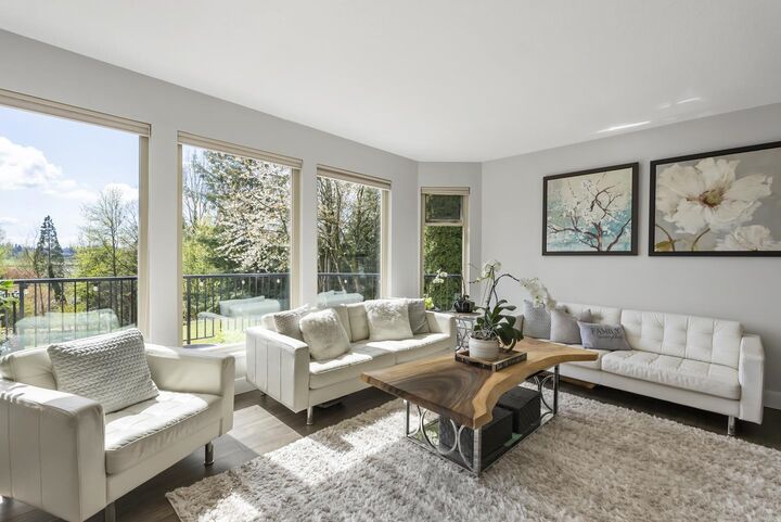 Property Photo: 16498 77 Avenue BC V4N 0L5