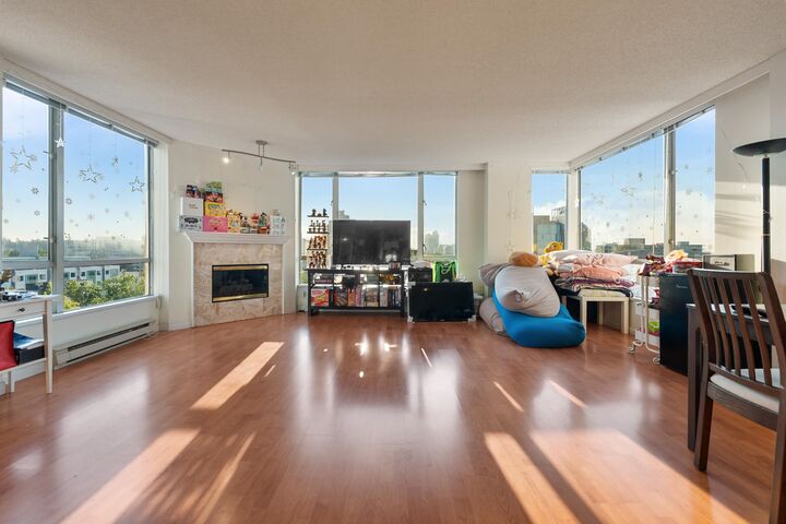 Property Photo:  2628 Ash Street 1301  BC V5Z 4L2 