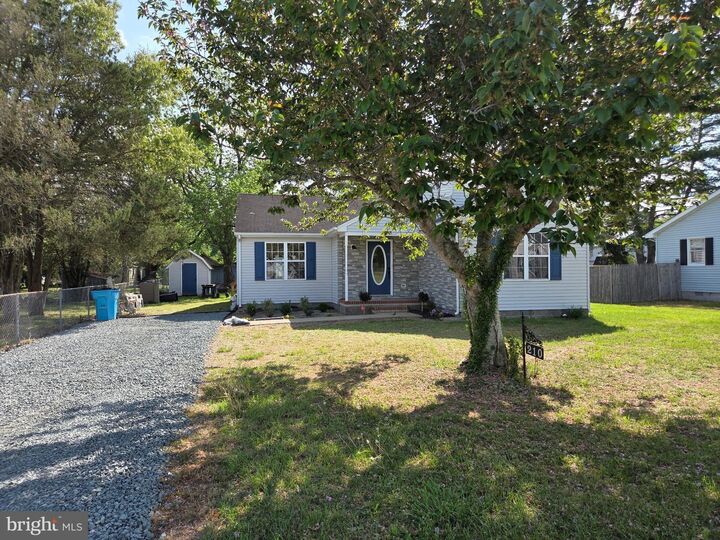 Property Photo:  210 Bradley Street  MD 21830 