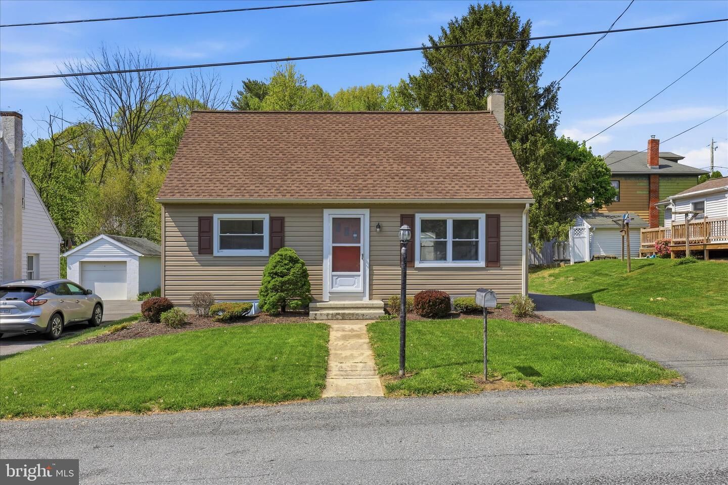 Property Photo:  4 Red Bud Drive  PA 17551 