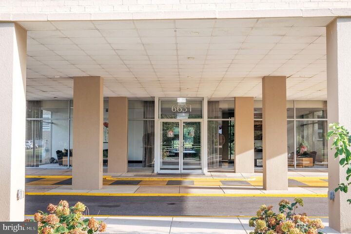 Property Photo:  6631 Wakefield Drive 106  VA 22307 