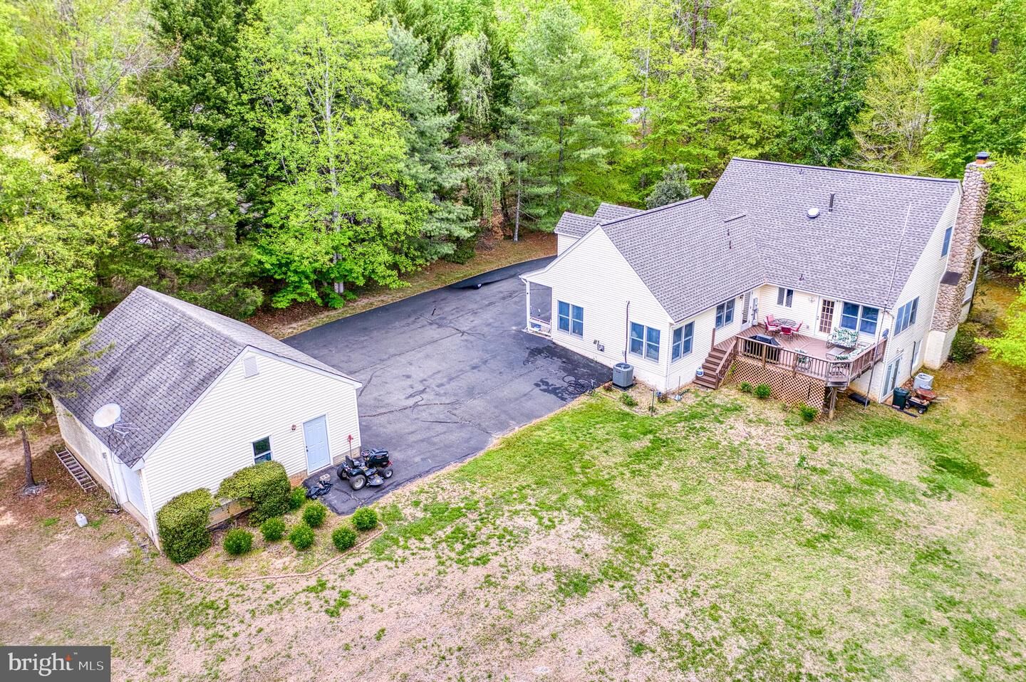 Property Photo:  2356 Wildwood Circle  VA 20106 