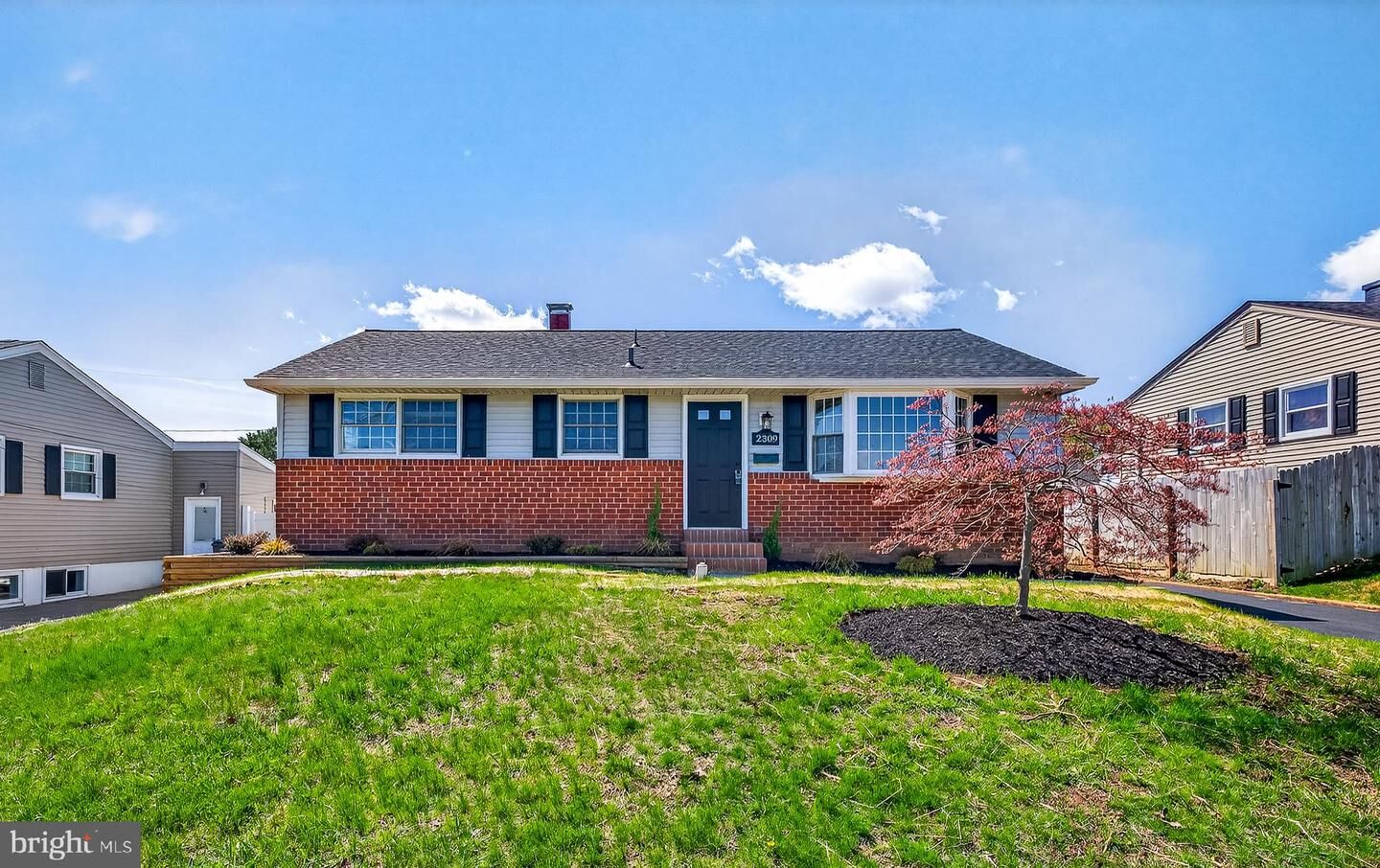 Property Photo:  2309 Alister Drive  DE 19808 
