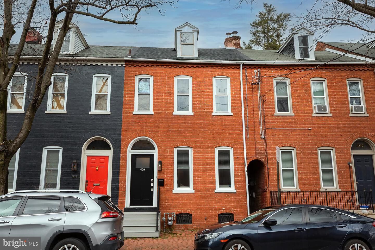 Property Photo:  409 W Lemon Street  PA 17603 