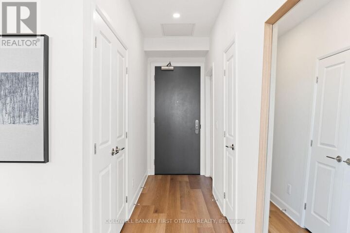 Property Photo: 3000 Tawadina Street 302 ON K1K 5B4