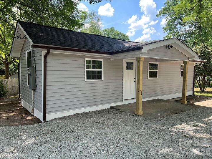 Property Photo: 511 Murphy Street NC 28081