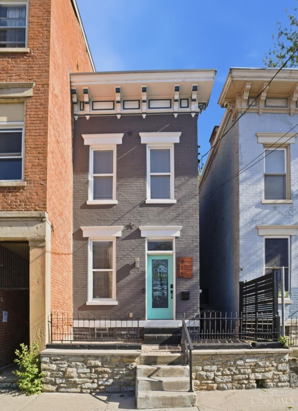 Property Photo:  916 Findlay Street  OH 45214 