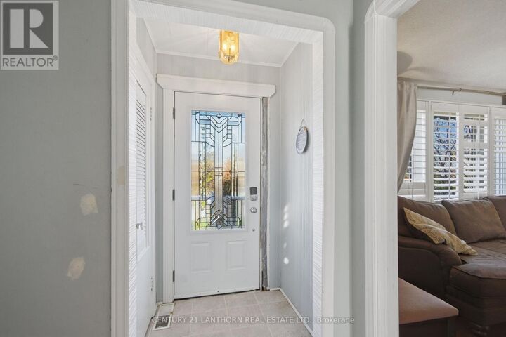 Photo de la propriété:  1 Clarke Boulevard  ON K8N 4C8 