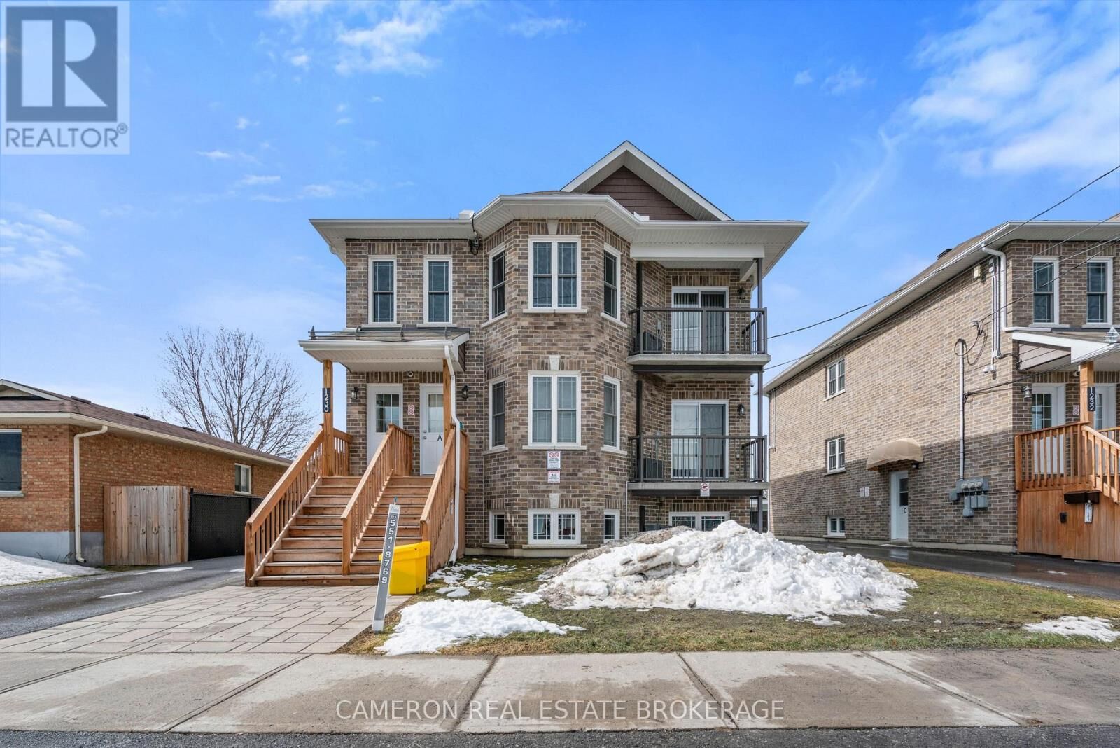 Property Photo: 1230 Cumberland Street B ON K6J 4K5