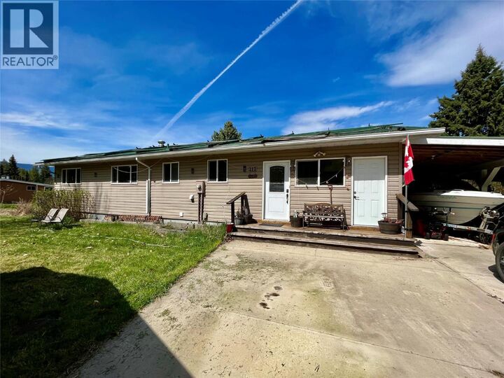 Property Photo: 212 Maple Street BC V0G 1K0