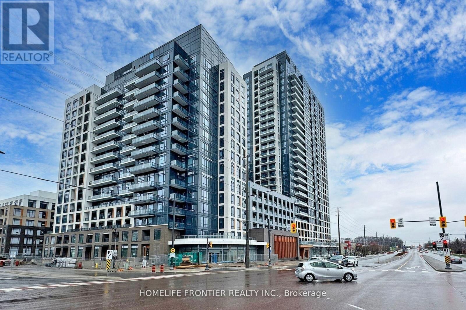 Property Photo: 7950 Bathurst Street 1013 ON L4J 0L4