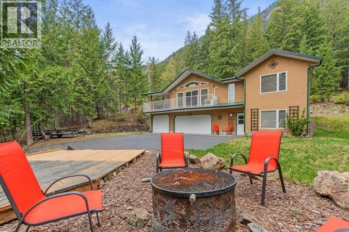 Property Photo: 12 Old Town Road BC V0E 2V4