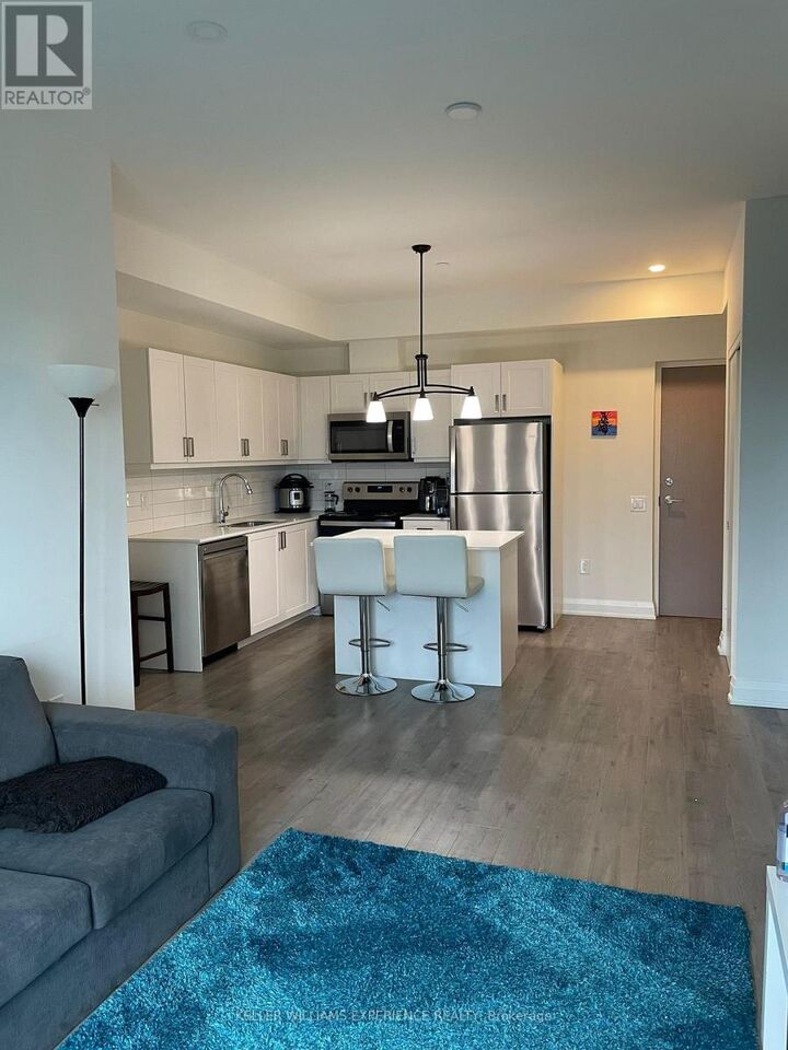 Property Photo:  58 Lakeside Terrace 1111  ON L4M 0L5 