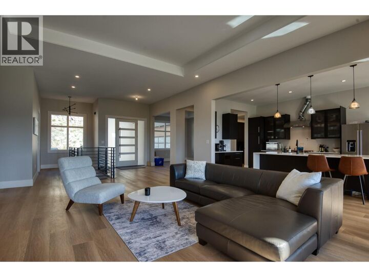 Property Photo:  2835 Outlook Way  BC V0H 1N1 