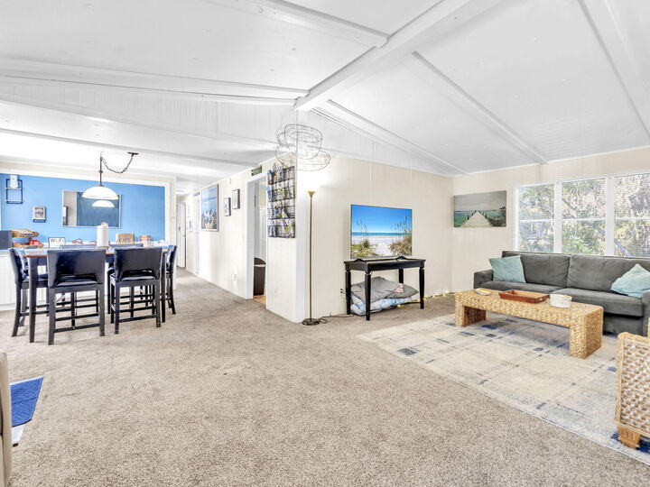 Property Photo:  9028 Larker Woods Road  FL 32566 