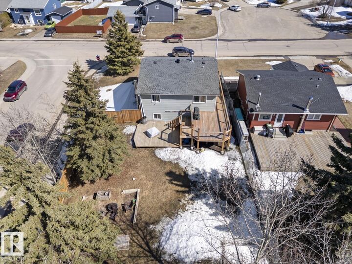 Property Photo: 1801 12 Street AB T9M 1L8