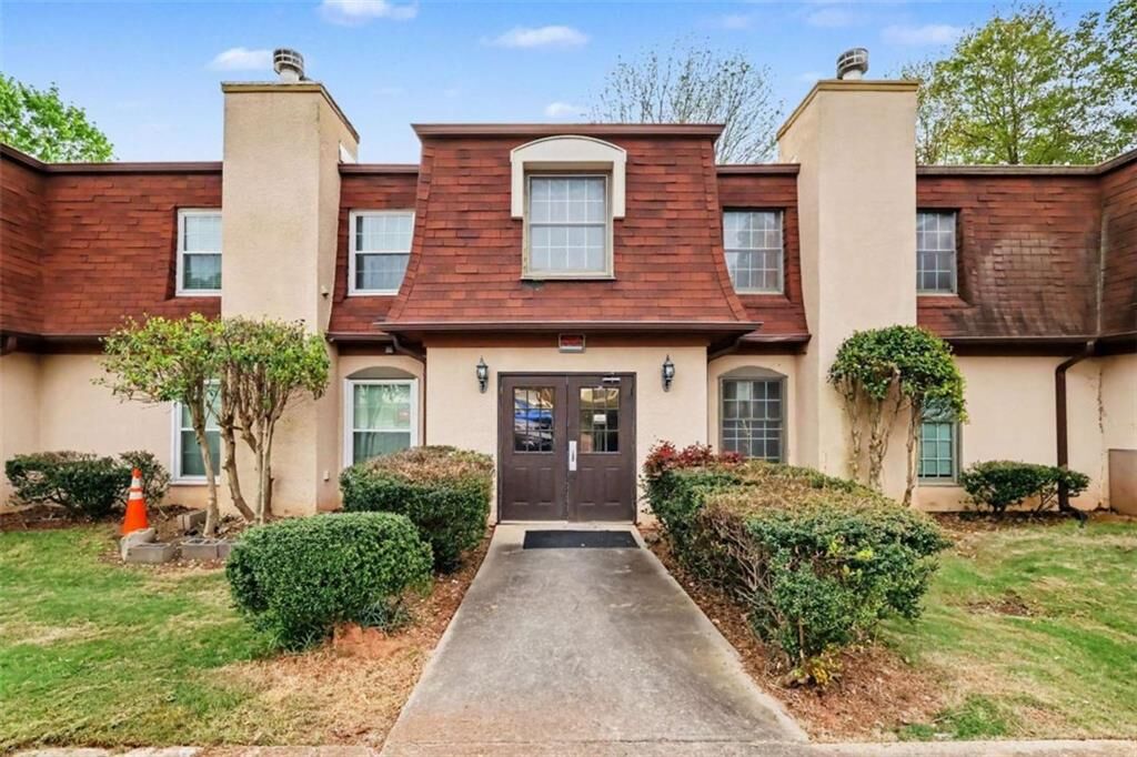 Property Photo:  73 Place Fontaine  GA 30038 