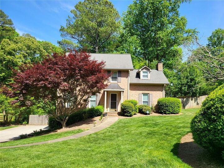 Property Photo:  210 Wickerberry Hollow  GA 30075 