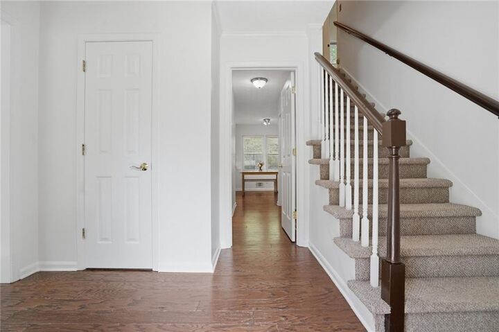 Property Photo:  210 Wickerberry Hollow  GA 30075 