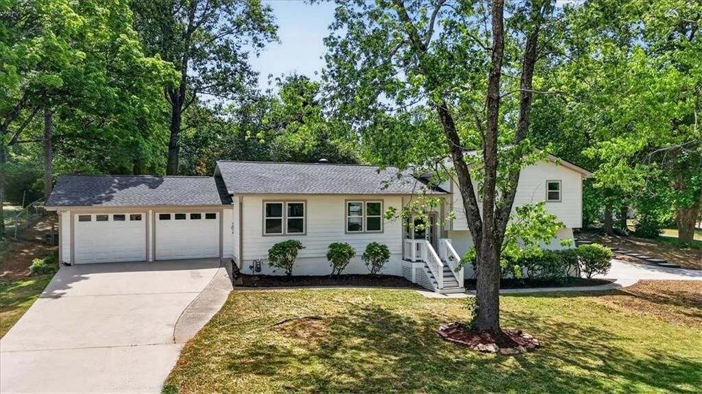 Property Photo:  3070 Susan Court  GA 30066 