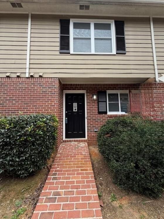 Property Photo:  2250 Kings Gate Circle B  GA 30078 