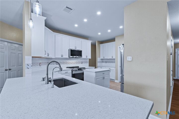 Property Photo:  5705 Drystone Lane  TX 76542 