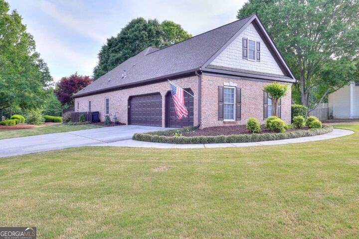 Property Photo: 2385 Amberbrook Lane GA 30017