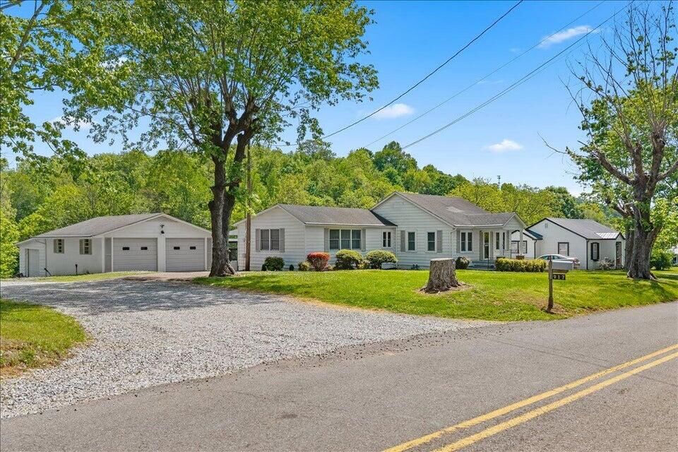 Property Photo:  917 Central Avenue  TN 37303 