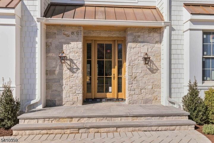 Property Photo:  5 Joanna Way  NJ 07928 