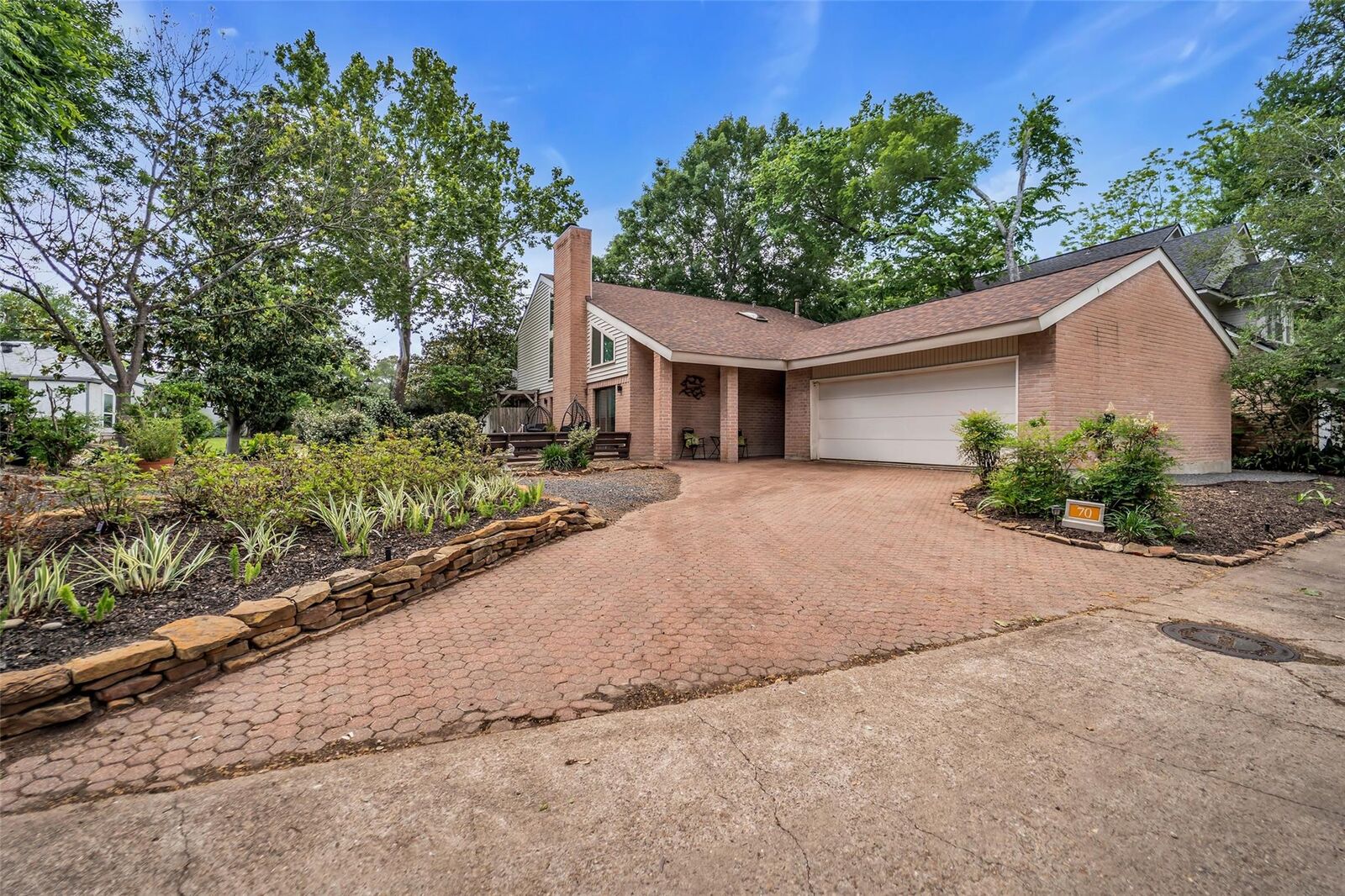 Property Photo: 12800 Briar Forest Drive 70 TX 77077