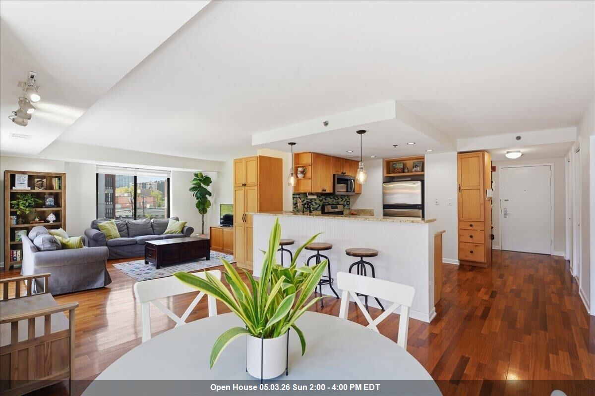 Property Photo:  700 1st St 3H  NJ 07030 