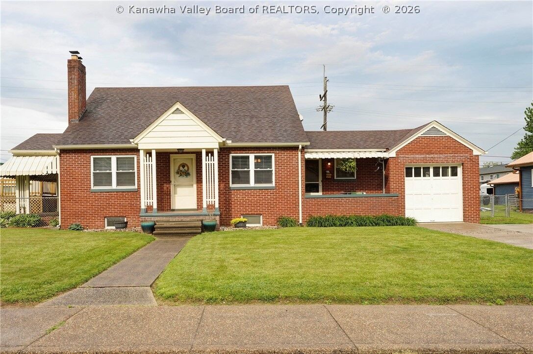 Property Photo:  127 Main Avenue  WV 25143 
