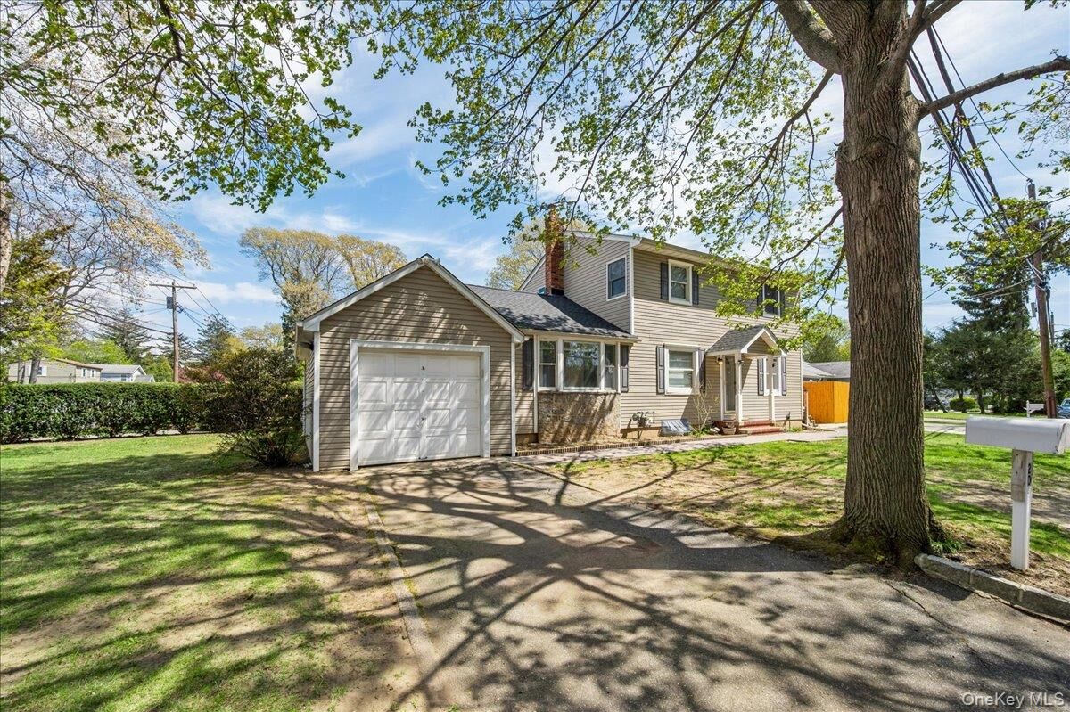 Property Photo:  20 Cambridge Avenue  NY 11747 