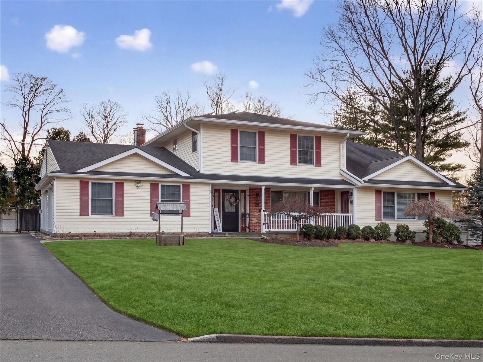 Property Photo:  3 Claremont Lane  NY 10901 