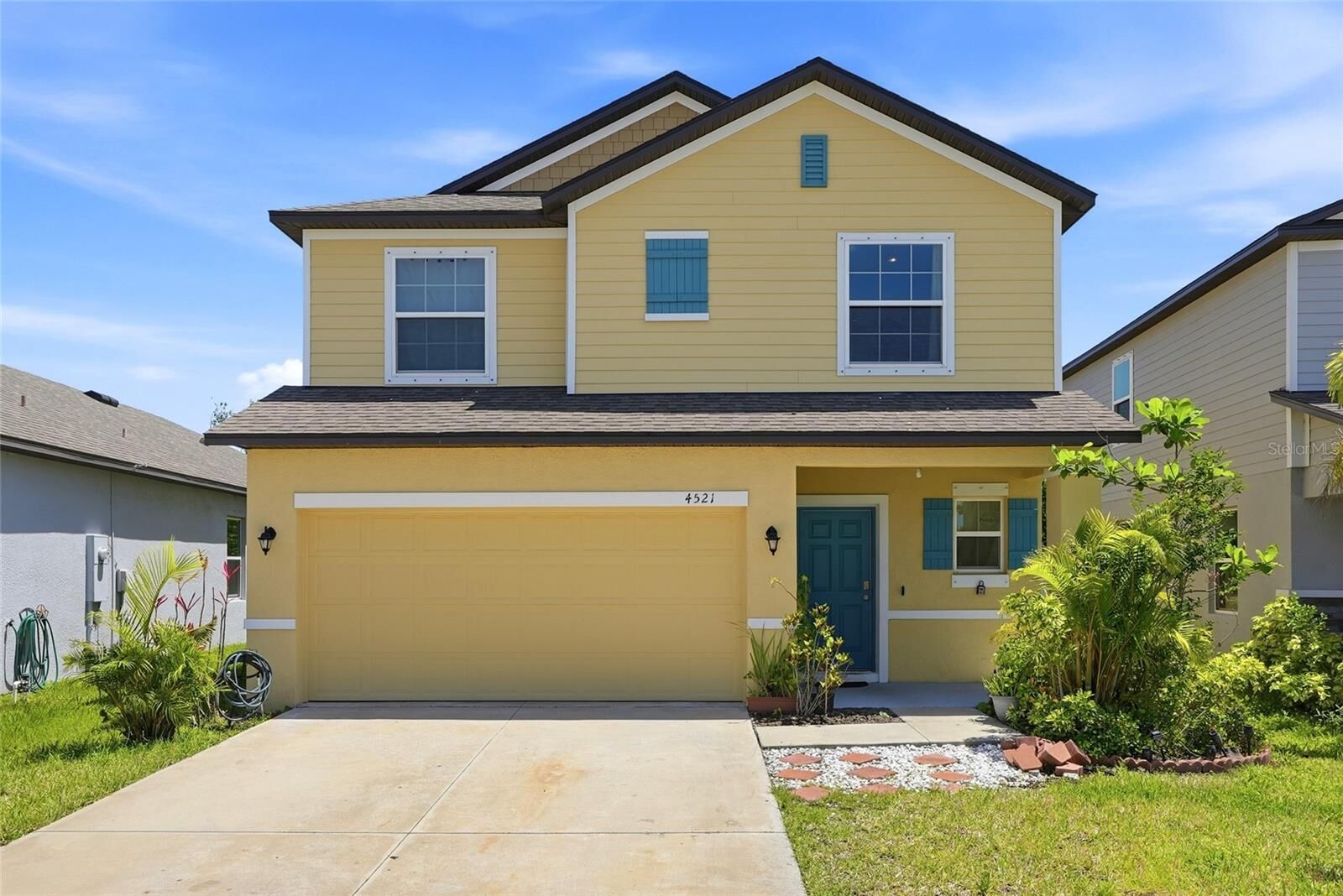Property Photo:  4521 Reisswood Loop  FL 34221 
