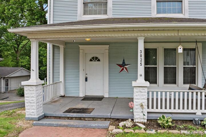 Property Photo:  3025 Leverett Street  IL 62002 
