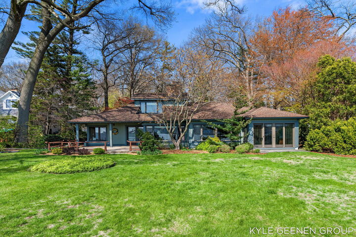 Property Photo:  1140 Marigold Lane  MI 49424 