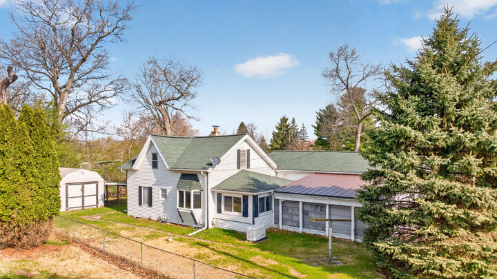 Property Photo:  325 Ackerson Lake Drive  MI 49201 